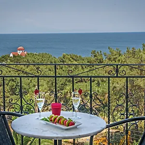 Lazaridis Luxury & Νέα Ρόδα